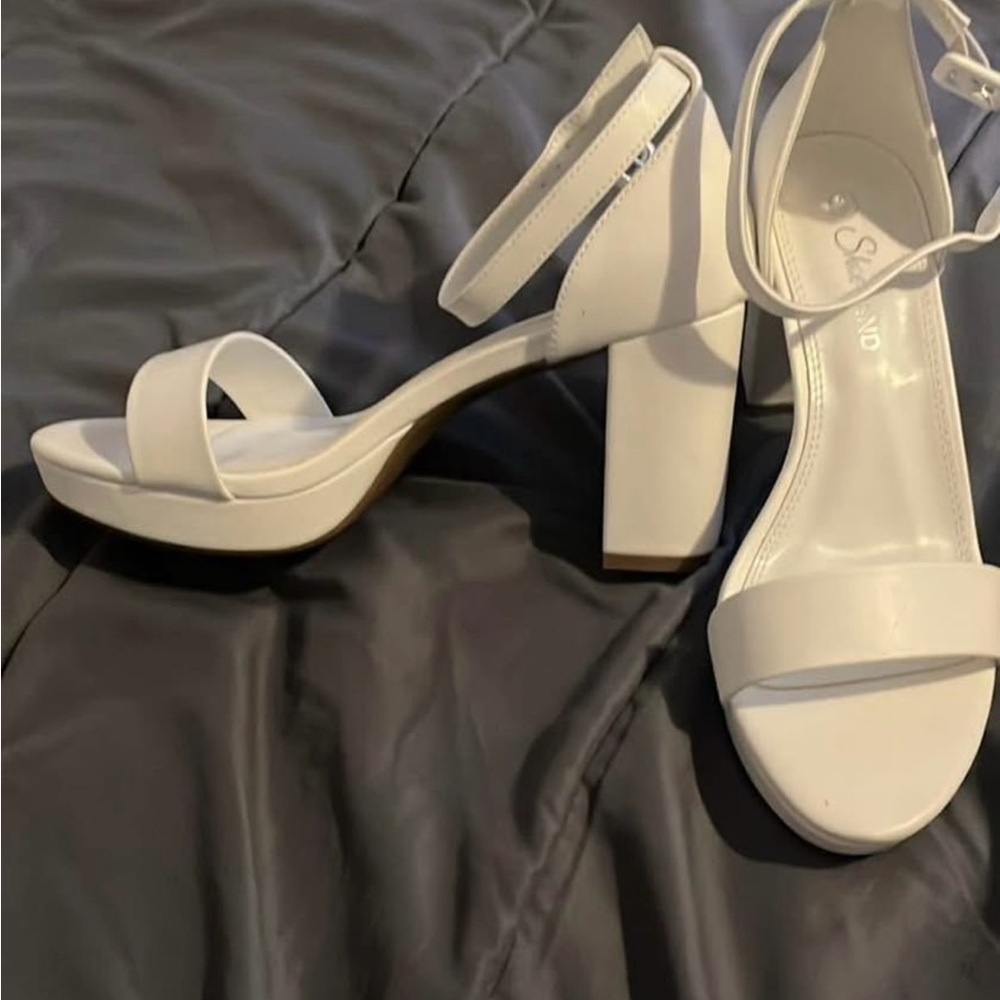 Elegant White Block Heel Sandals